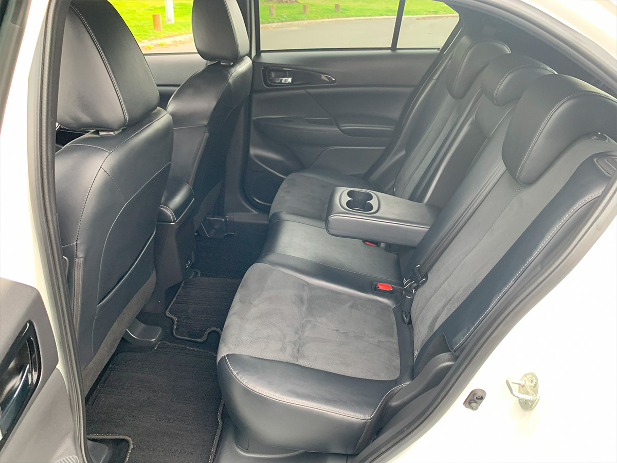 2023 Mitsubishi Eclipse Cross XLS PHEV HYBRID 4WD