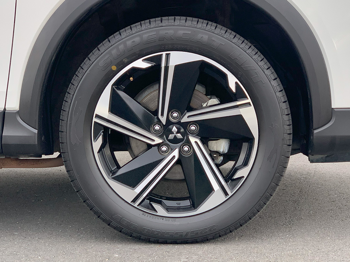 2023 Mitsubishi Eclipse Cross XLS PHEV HYBRID 4WD