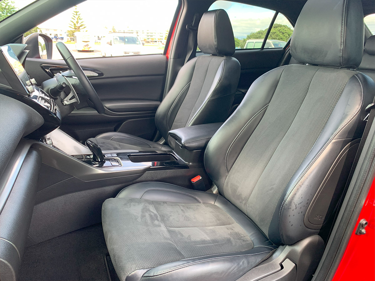 2023 Mitsubishi Eclipse Cross PHEV Sport