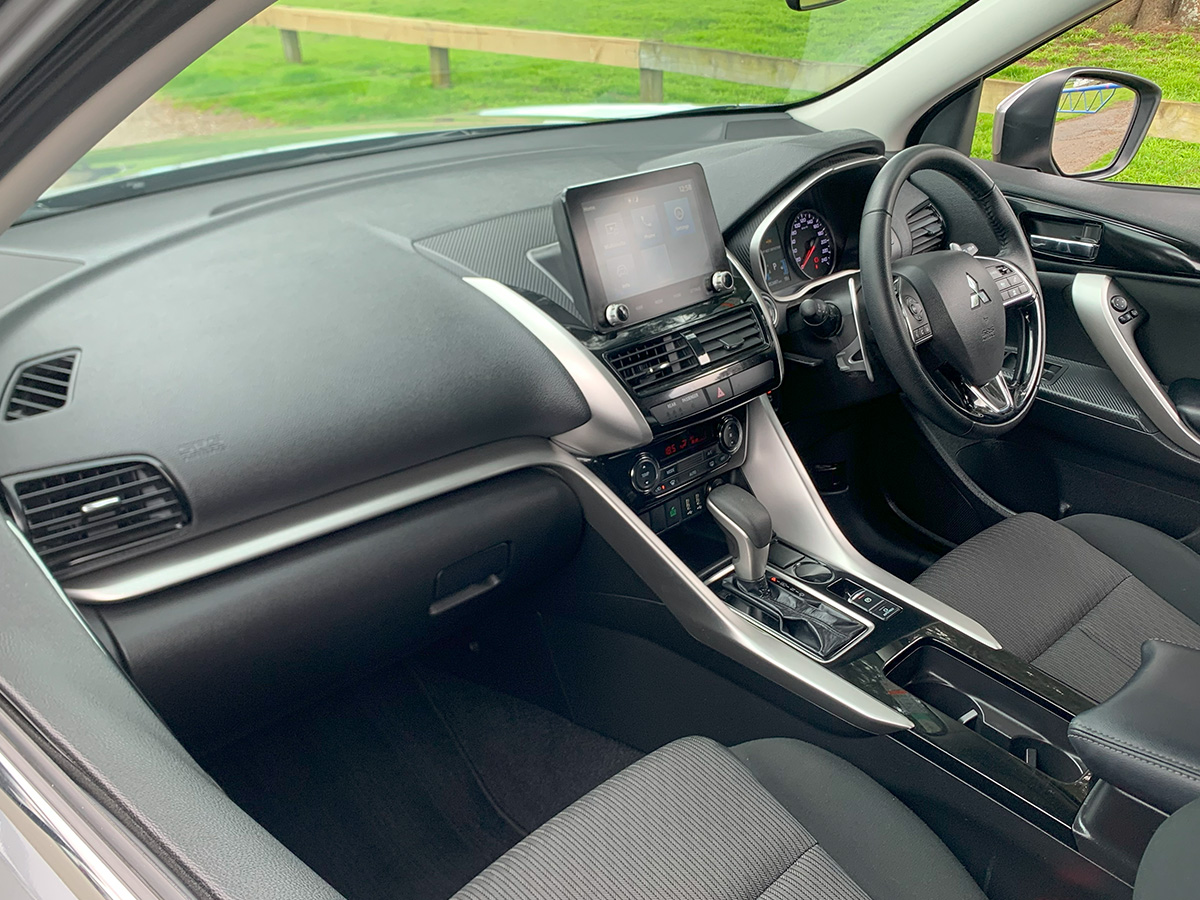 2023 Mitsubishi Eclipse Cross XLS 2WD