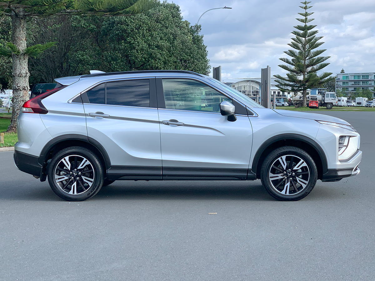 2023 Mitsubishi Eclipse Cross XLS 2WD