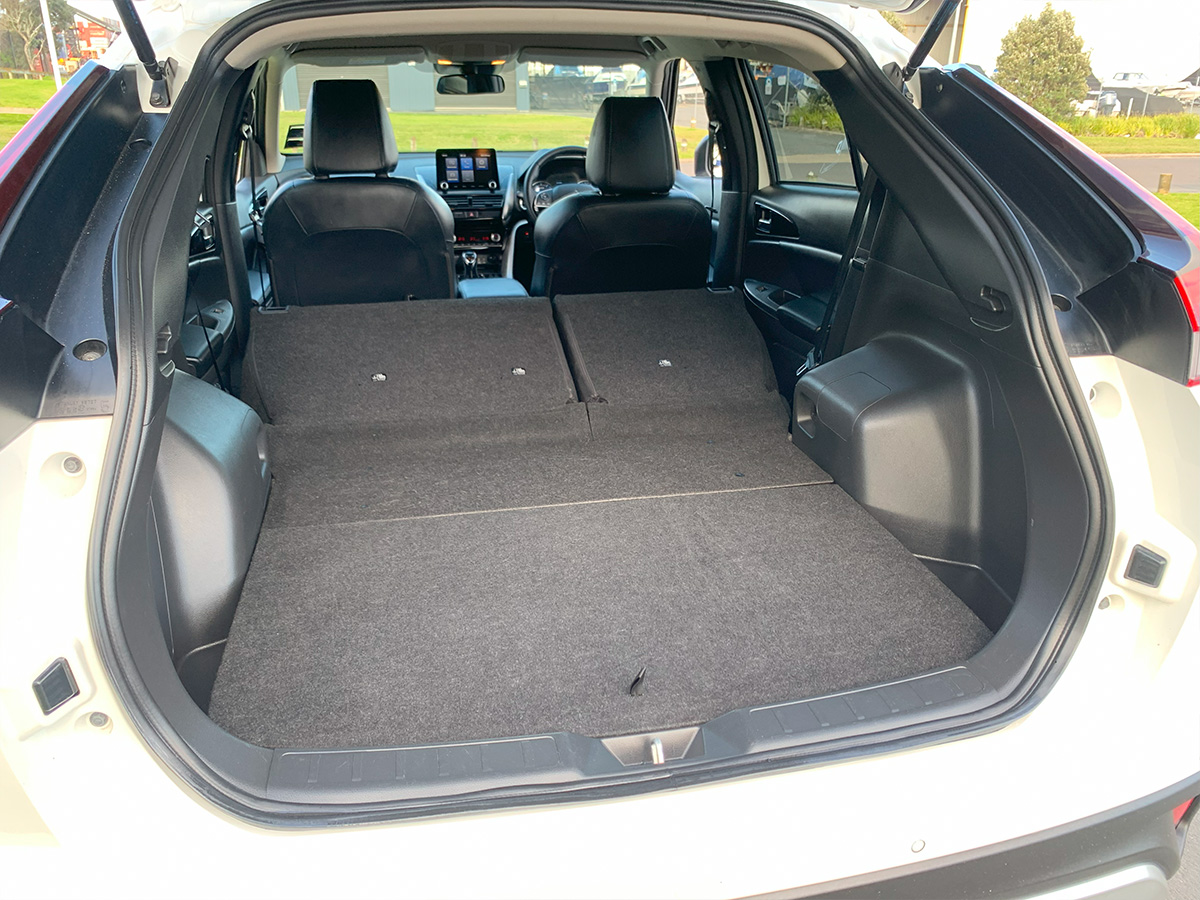 2023 Mitsubishi Eclipse Cross XLS PHEV HYBRID 4WD