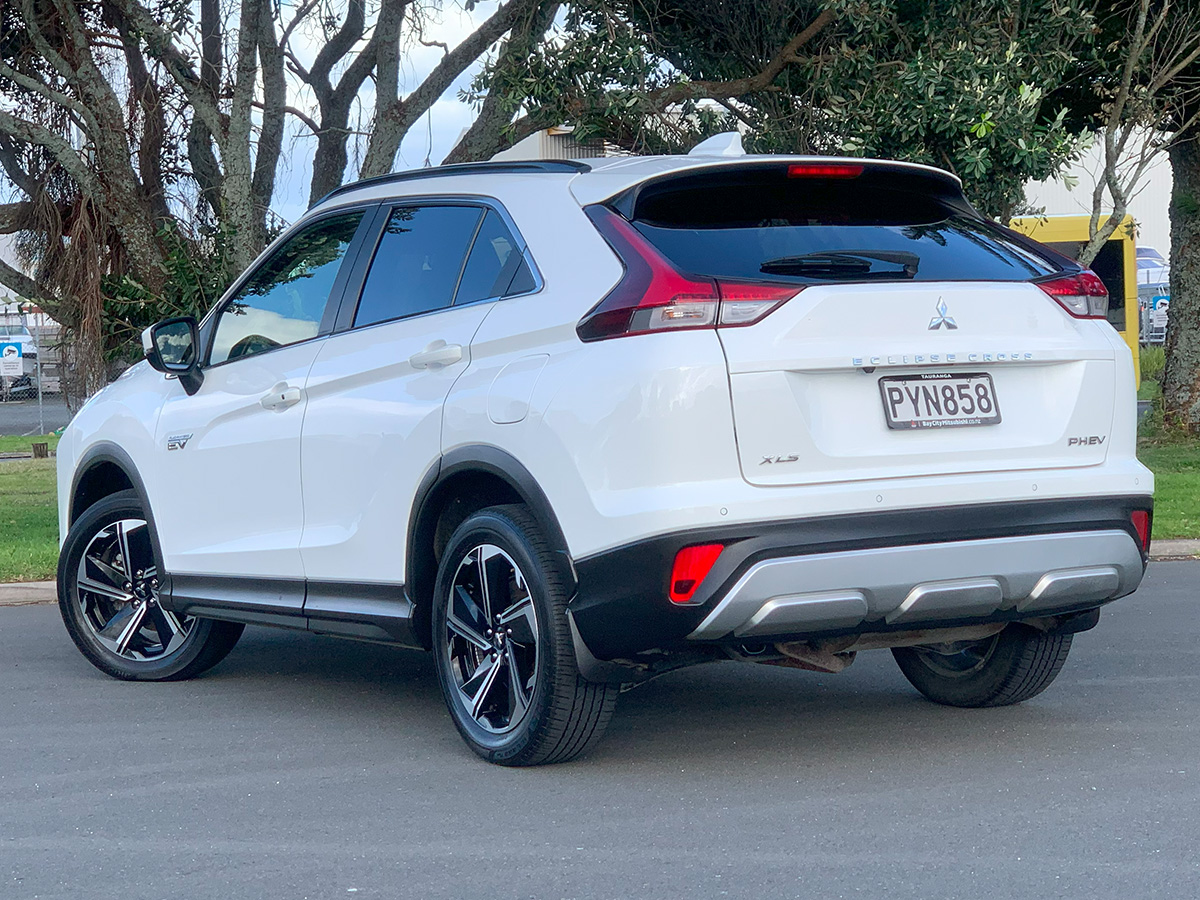 2023 Mitsubishi Eclipse Cross XLS PHEV HYBRID 4WD