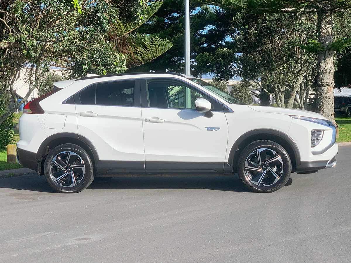 2023 Mitsubishi Eclipse Cross XLS PHEV HYBRID 4WD