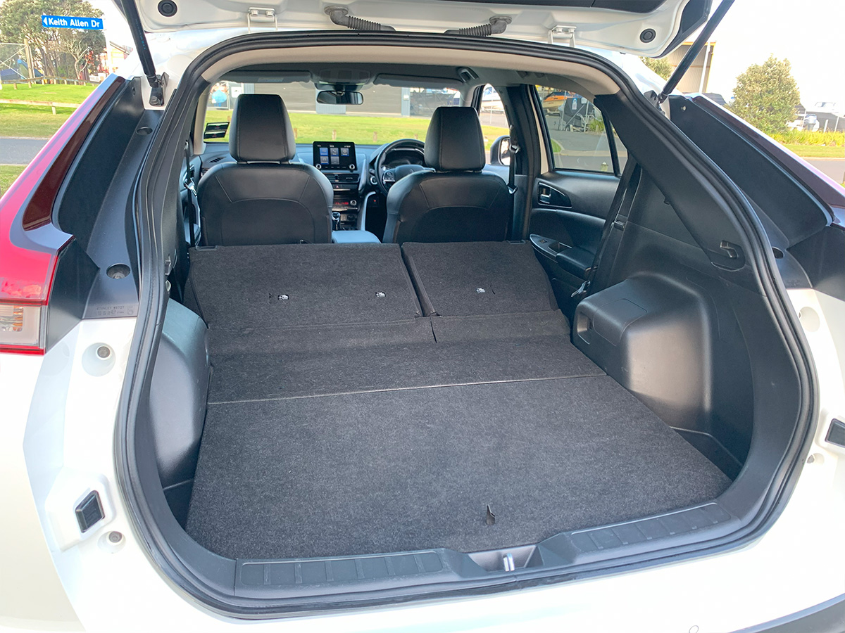 2023 Mitsubishi Eclipse Cross XLS PHEV HYBRID 4WD
