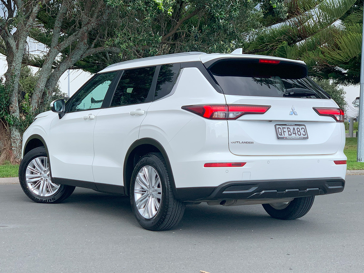 2023 Mitsubishi Outlander LS 2WD 2.5L Petrol Auto