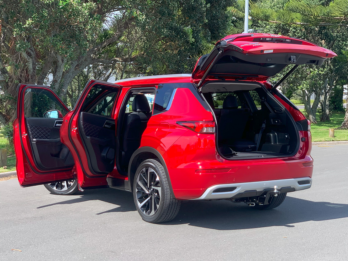 2023 Mitsubishi Outlander VRX PHEV HYBRID 4WD