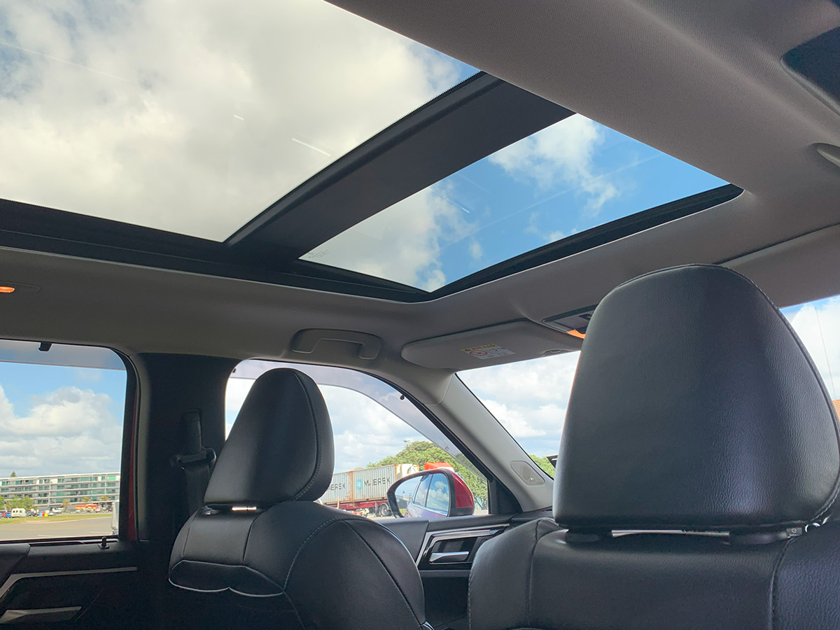2023 Mitsubishi Outlander VRX PHEV HYBRID 4WD