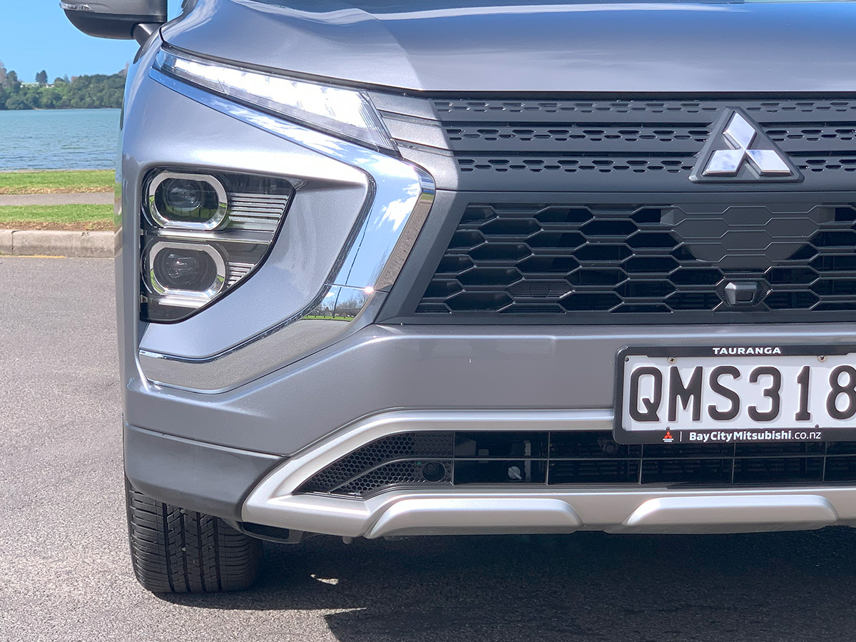 2024 Mitsubishi Eclipse Cross PHEV XLS 4WD Hybrid