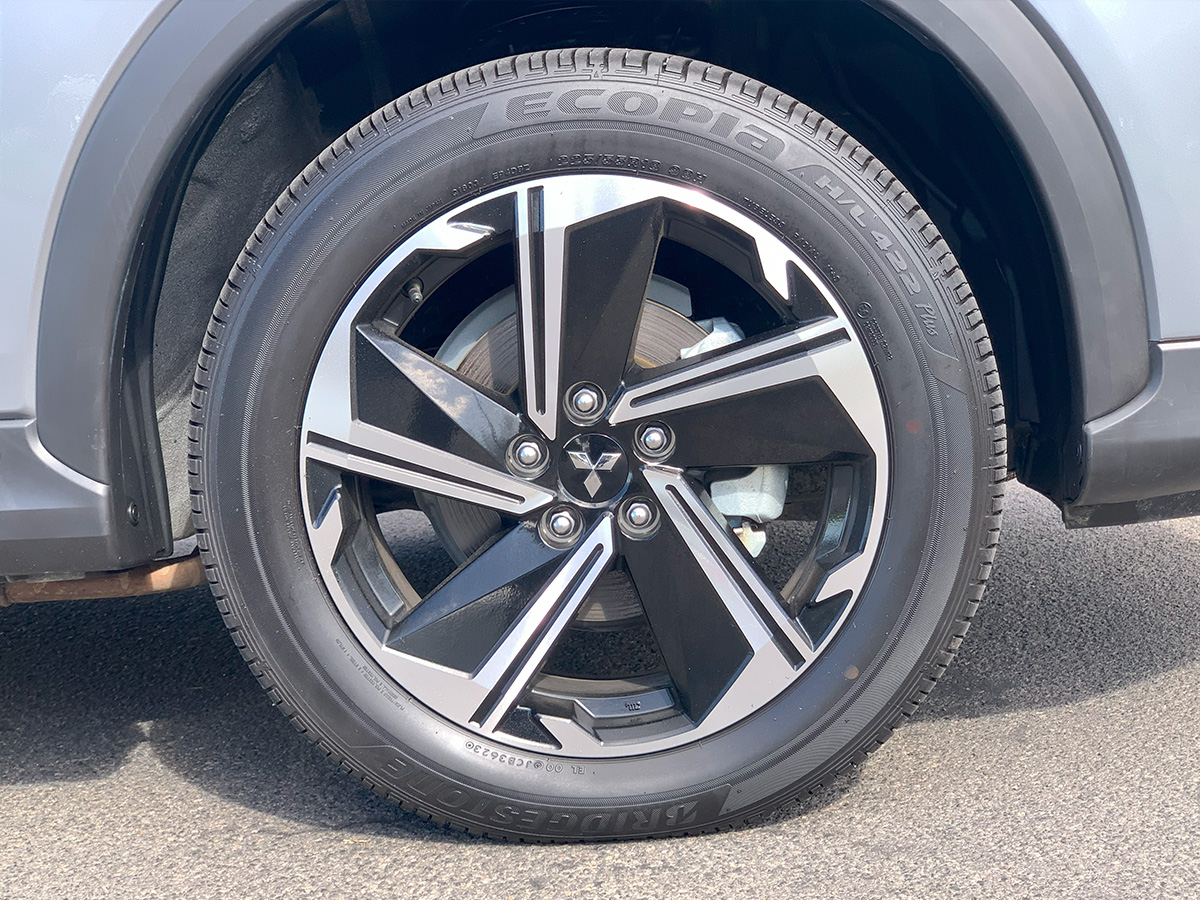 2024 Mitsubishi Eclipse Cross PHEV XLS 4WD Hybrid