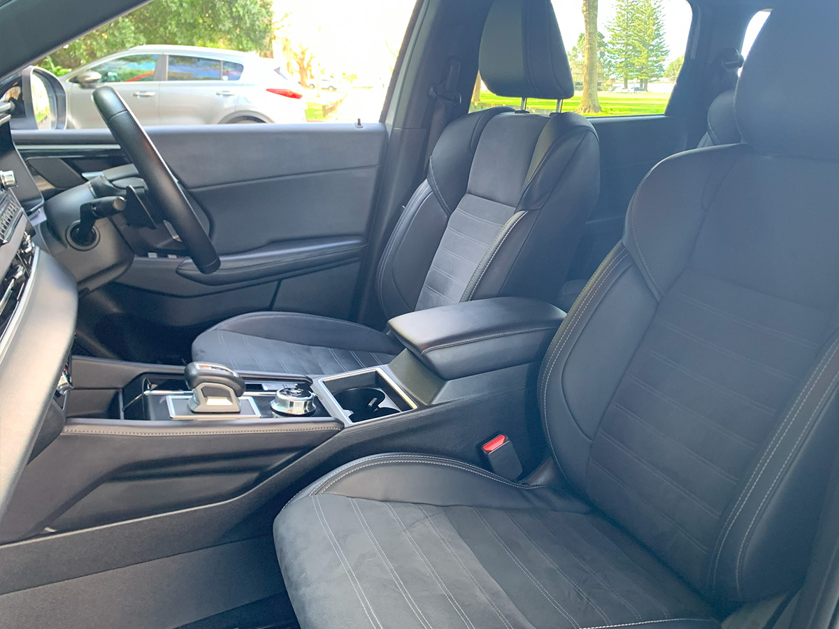 2024 Mitsubishi Outlander Sport 2WD 7 Seater 2.5L Petrol