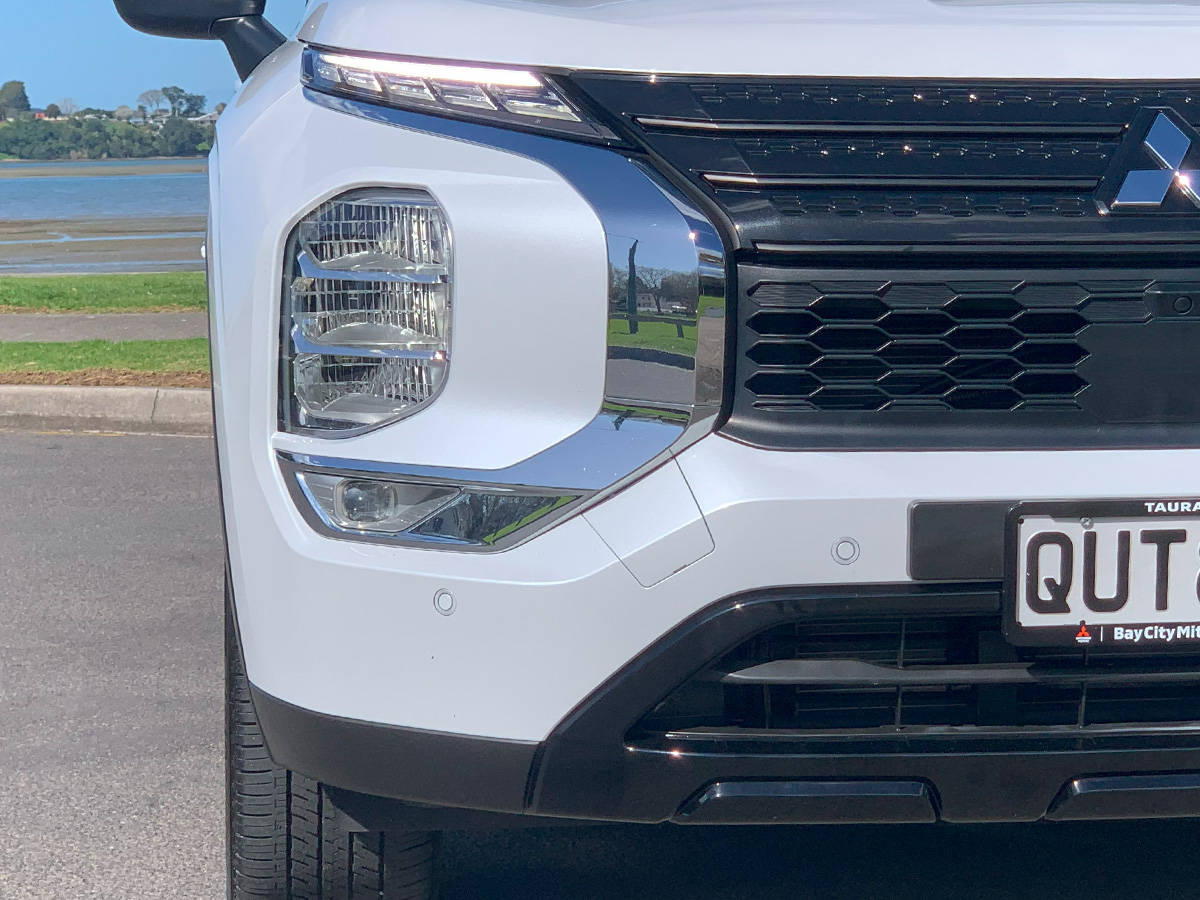 2024 Mitsubishi Outlander Sport 2WD 7 Seater 2.5L Petrol