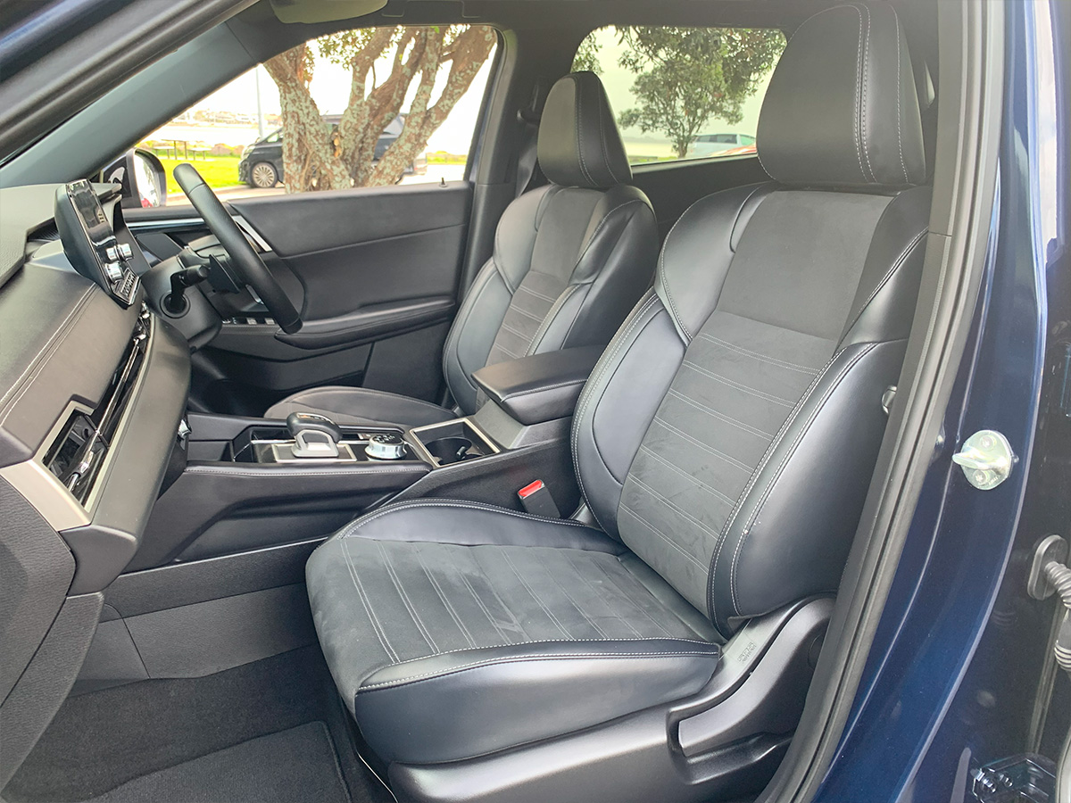 2024 Mitsubishi Outlander Sport 2WD 7 Seater 2.5L Petrol