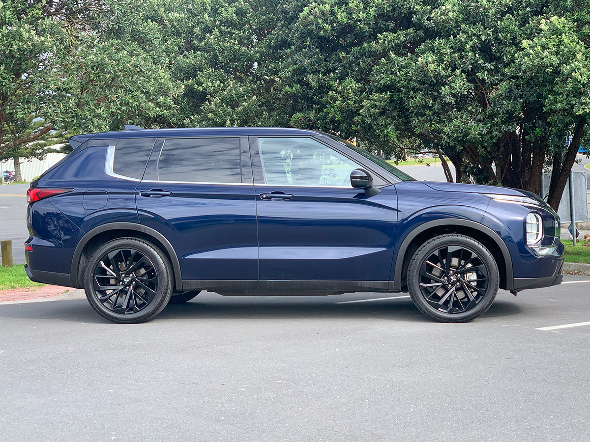 2024 Mitsubishi Outlander Sport 2WD 7 Seater 2.5L Petrol