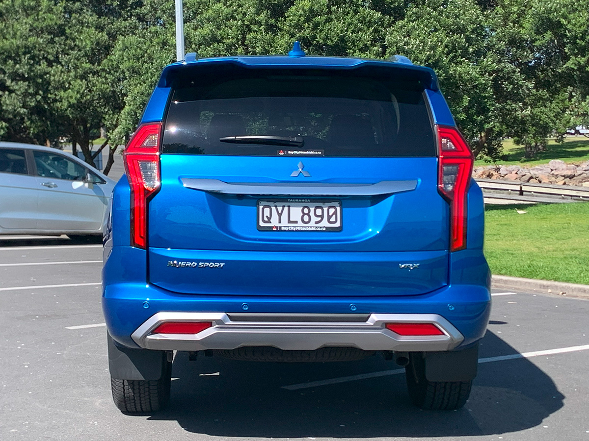 2024 Mitsubishi Pajero Sport VRX