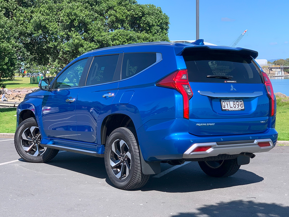 2024 Mitsubishi Pajero Sport VRX