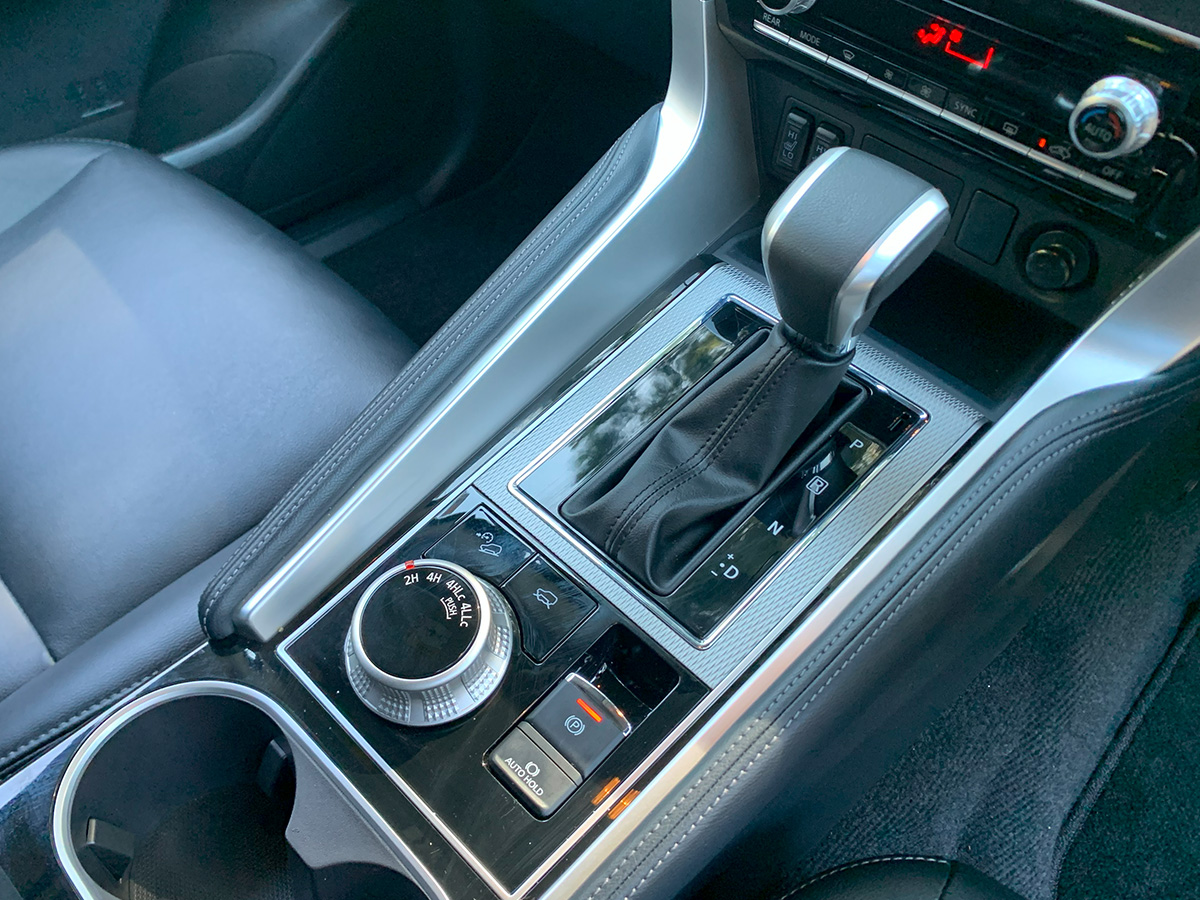 2024 Mitsubishi Pajero Sport VRX