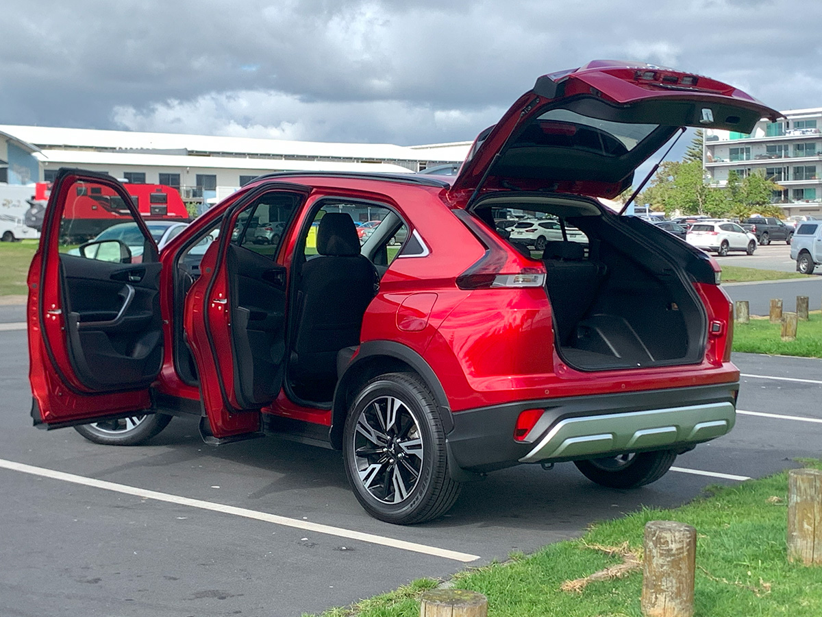 2025 Mitsubishi Eclipse Cross XLS 2WD