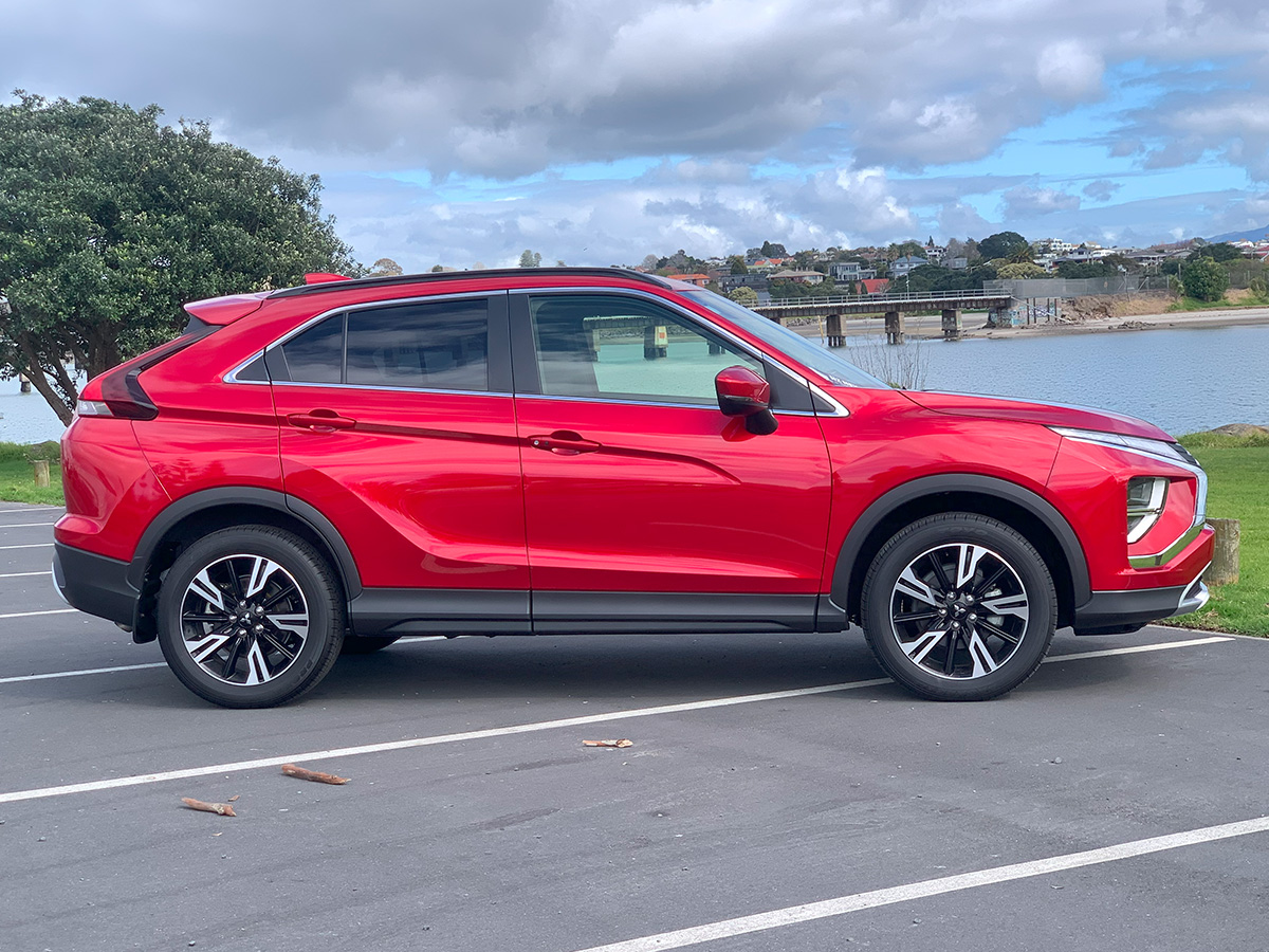 2025 Mitsubishi Eclipse Cross XLS 2WD