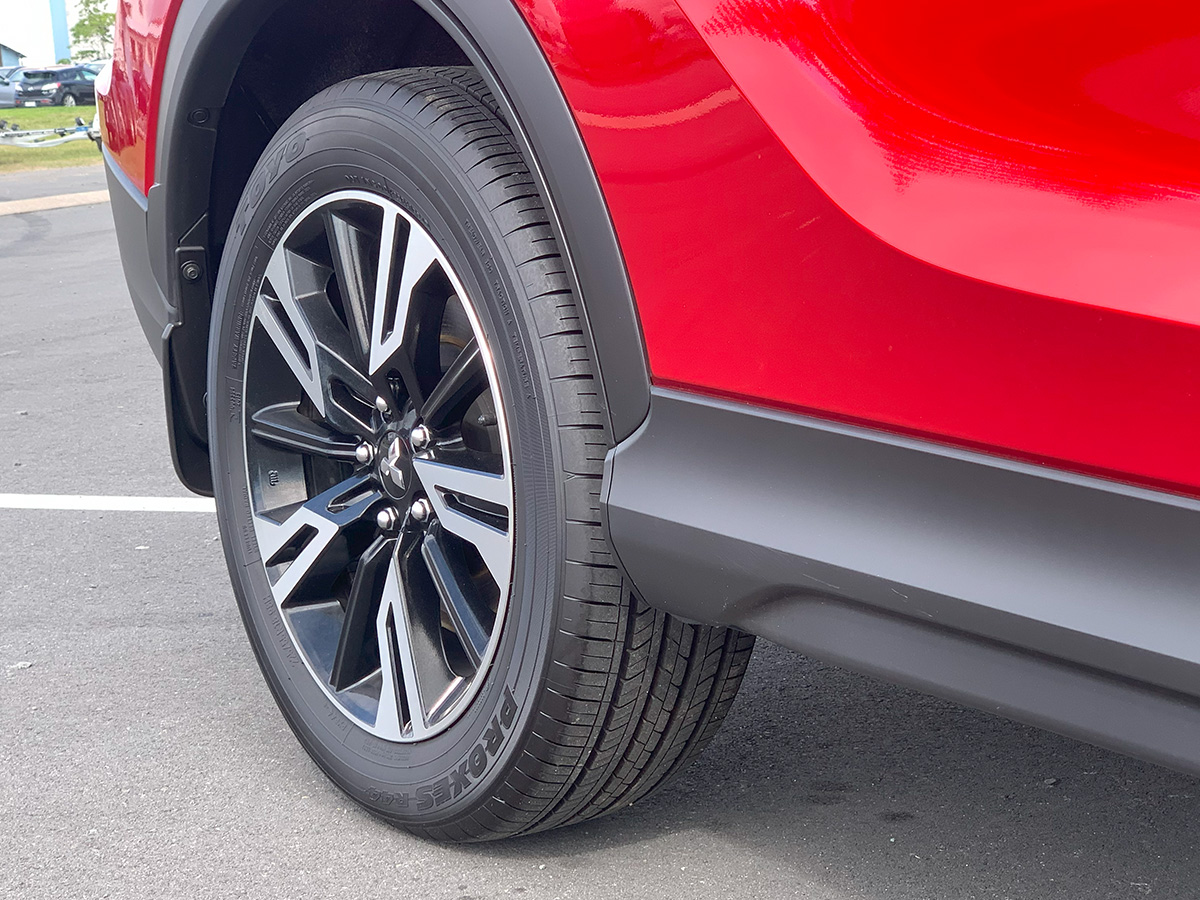 2025 Mitsubishi Eclipse Cross XLS 2WD