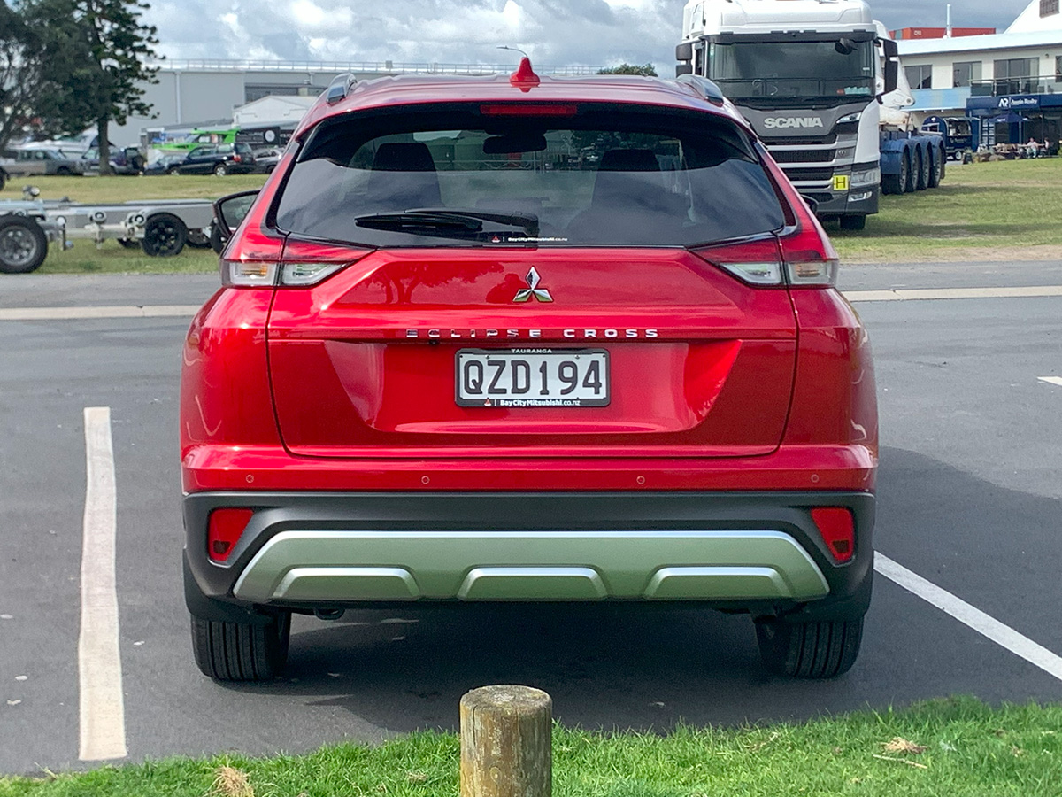 2025 Mitsubishi Eclipse Cross XLS 2WD