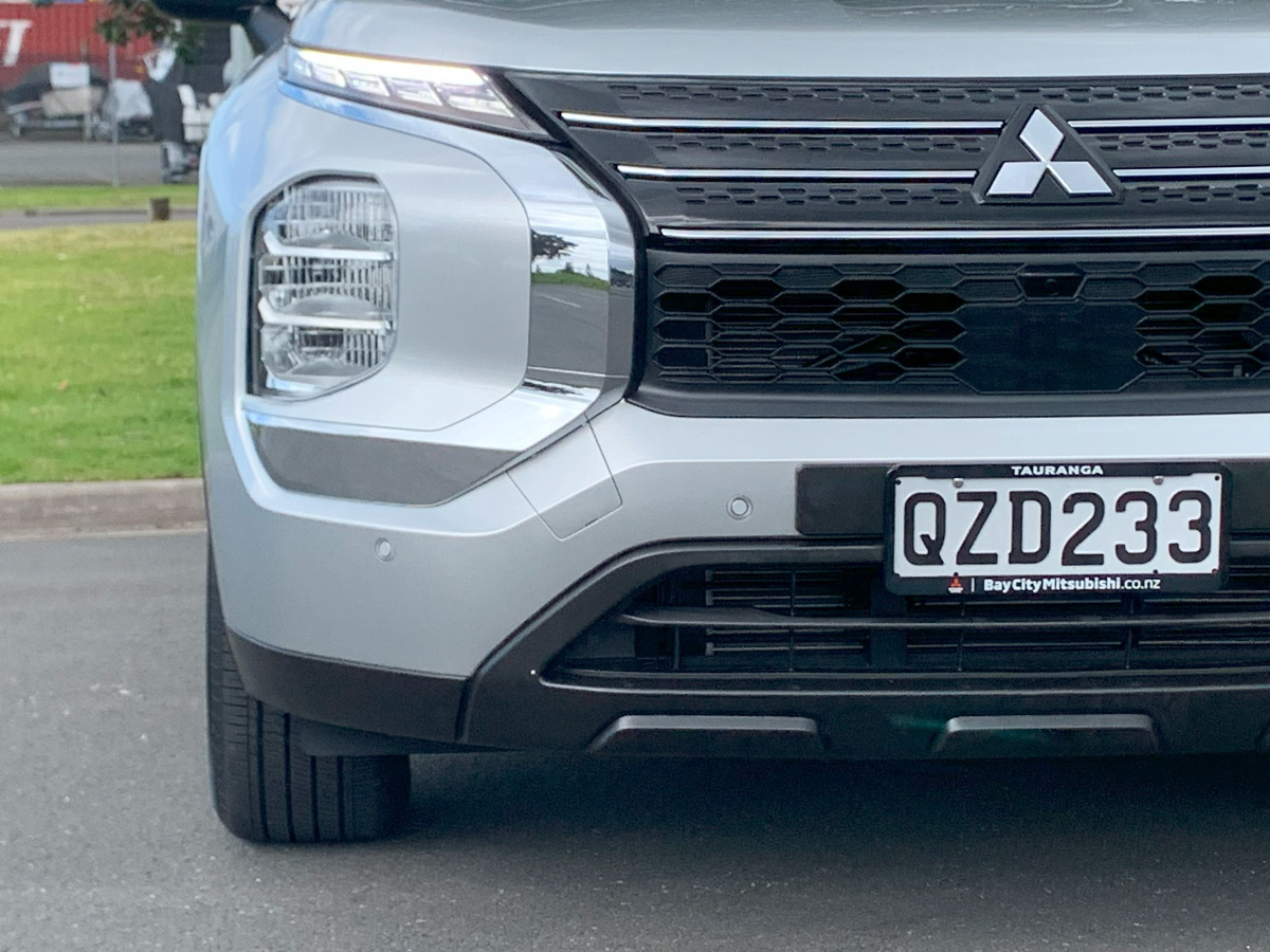 2025 Mitsubishi Outlander LS 2WD 2.5L Petrol Auto