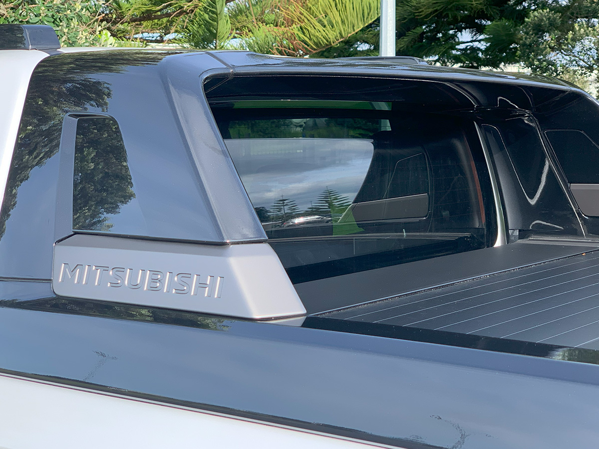 2025 Mitsubishi Triton GSR 4WD