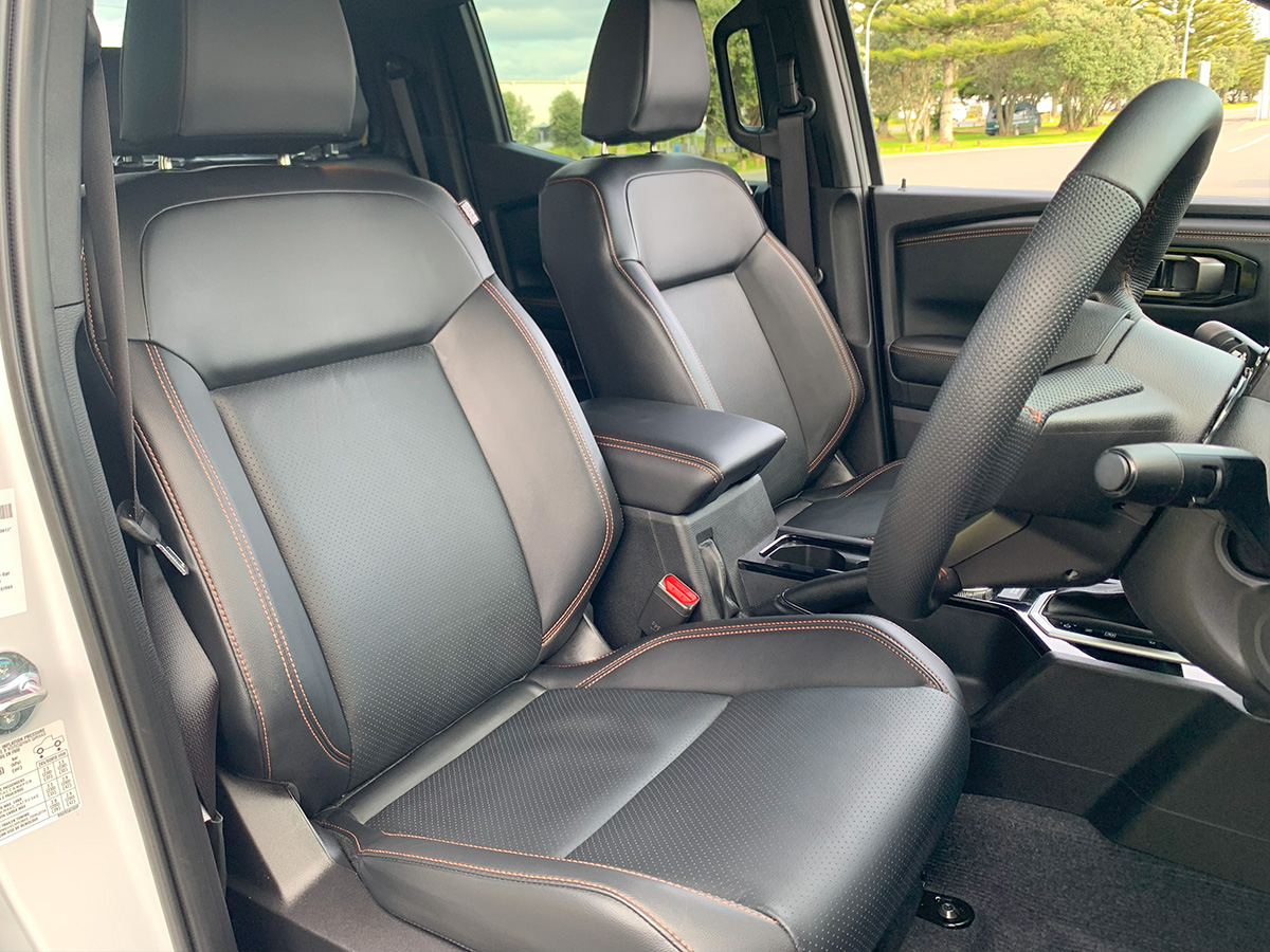 2025 Mitsubishi Triton GSR 4WD