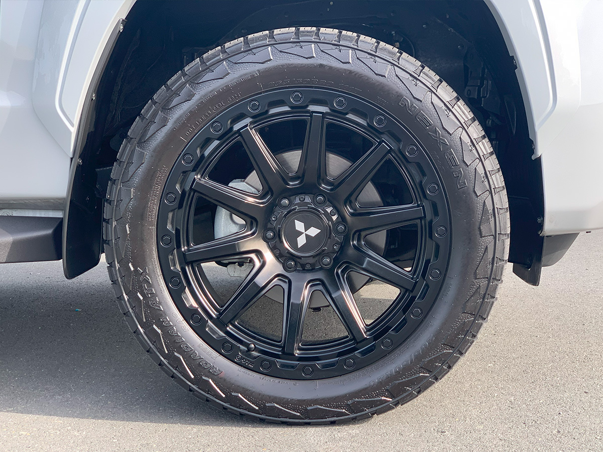 2025 Mitsubishi Triton GSR 4WD