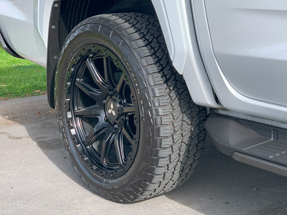 2025 Mitsubishi Triton GSR 4WD