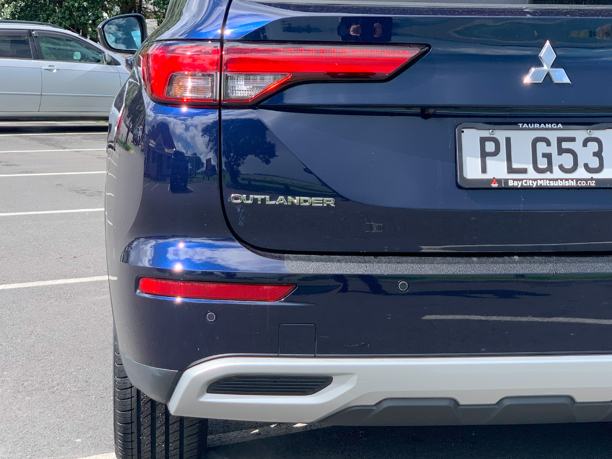 2022 Mitsubishi Outlander XLS 2WD 7 Seater 2.5L Petrol