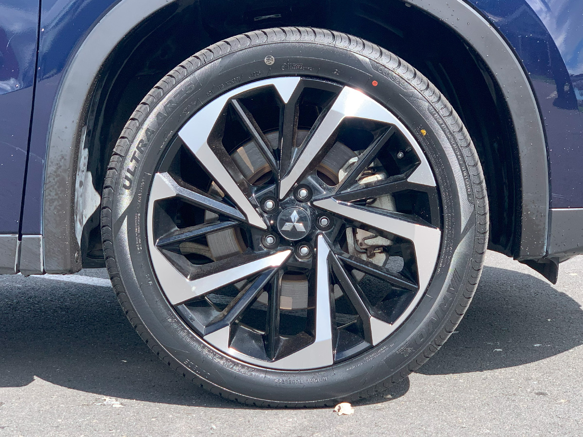 2022 Mitsubishi Outlander XLS 2WD 7 Seater 2.5L Petrol