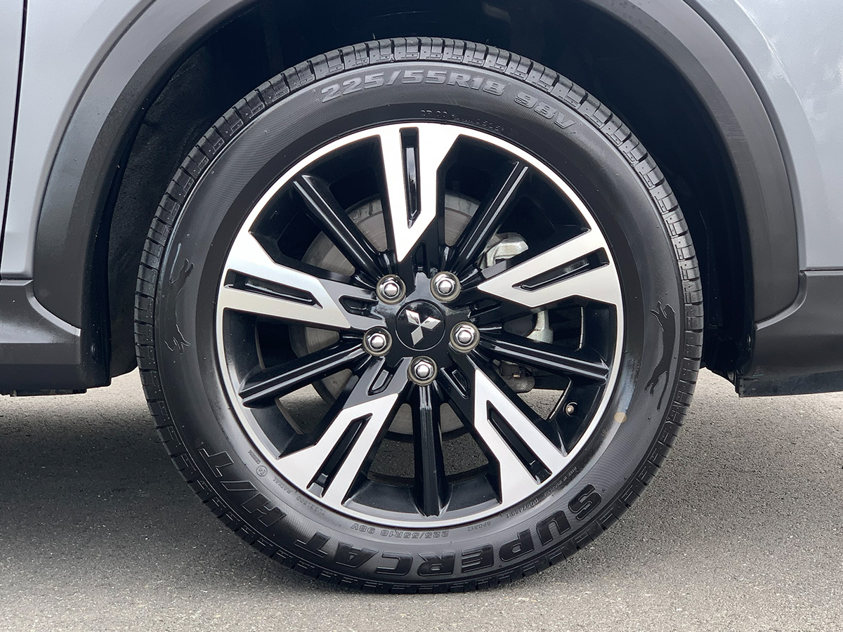 2023 Mitsubishi Eclipse Cross XLS 2WD