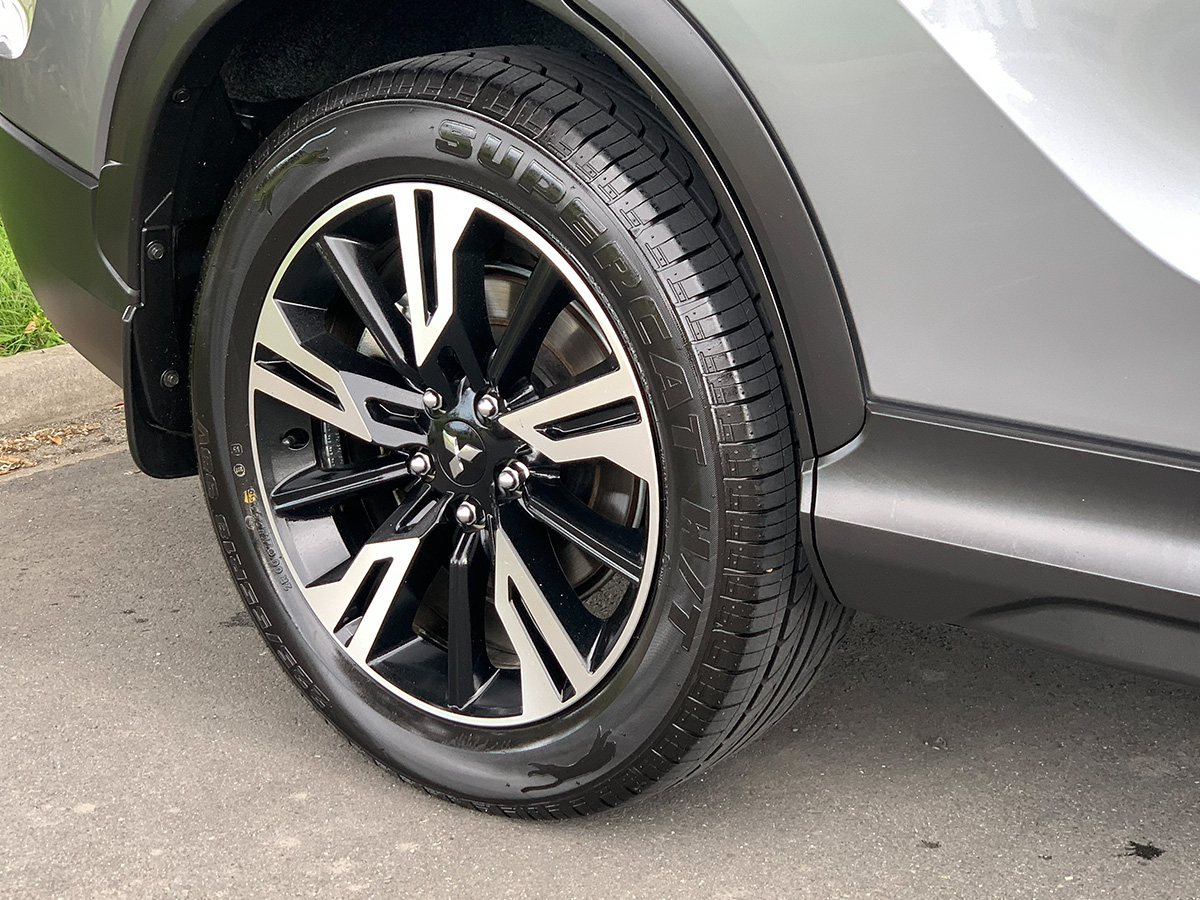 2023 Mitsubishi Eclipse Cross XLS 2WD