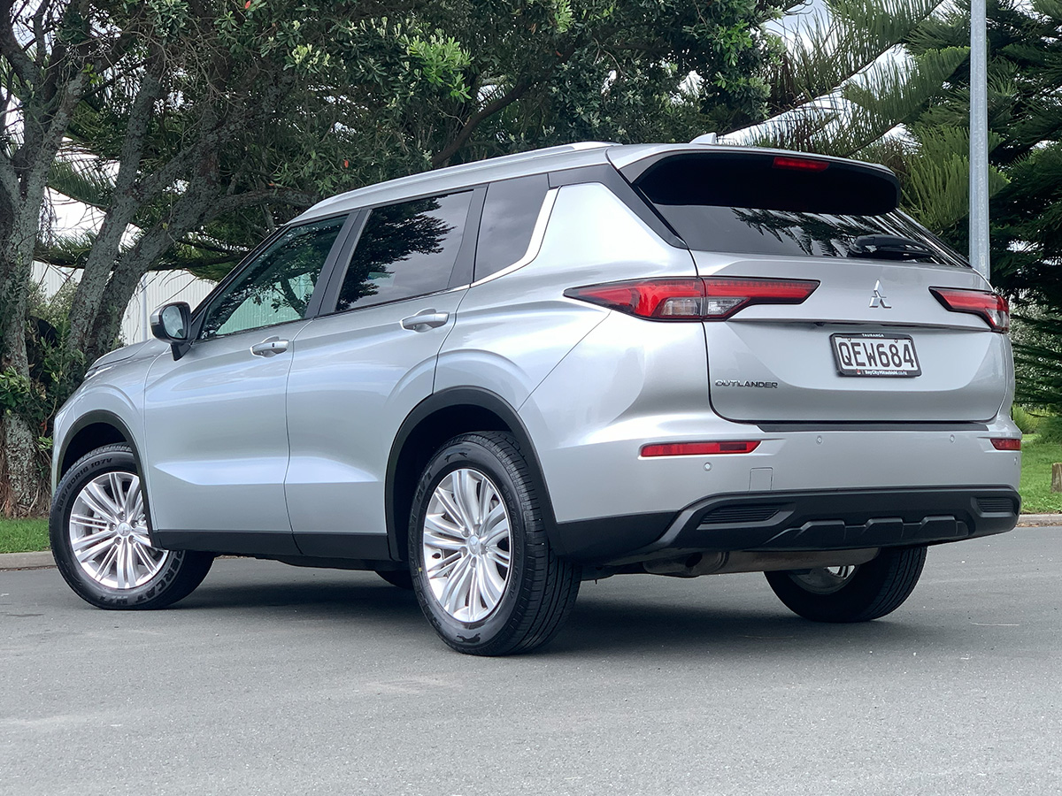 2023 Mitsubishi Outlander LS 2WD 2.5L Petrol Auto