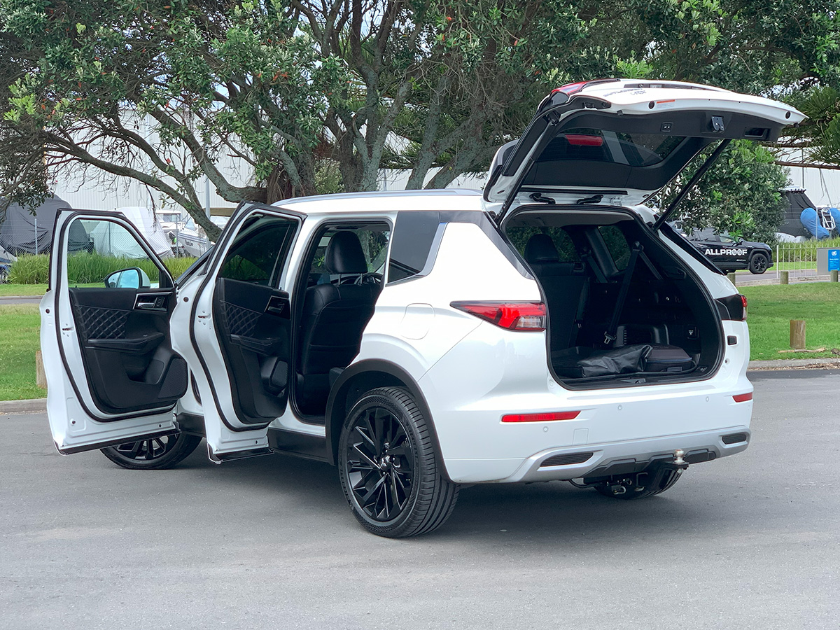 2023 Mitsubishi Outlander VRX PHEV HYBRID 4WD