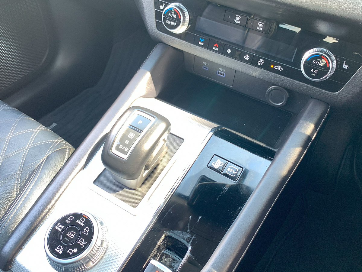 2023 Mitsubishi Outlander VRX PHEV HYBRID 4WD