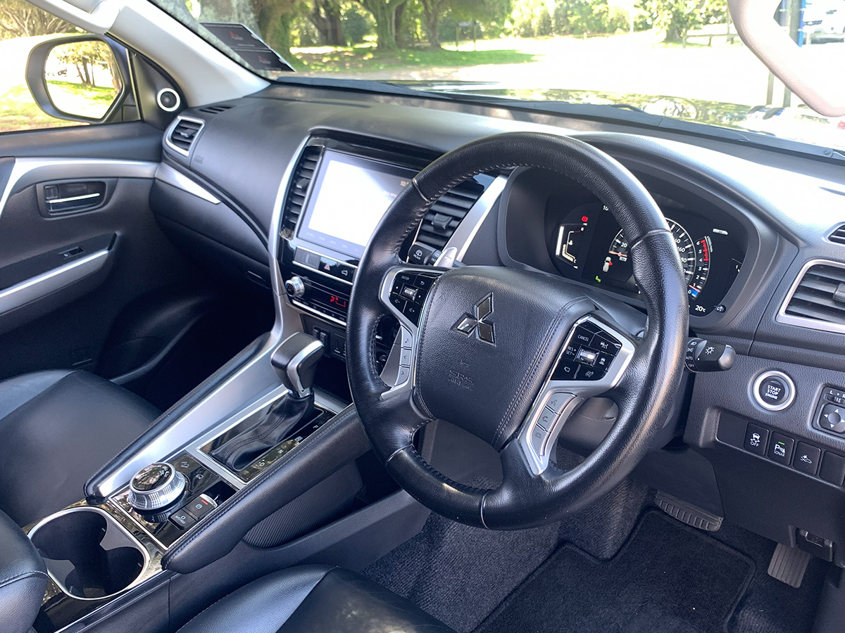 2023 Mitsubishi Pajero Sport VRX 4WD 7 Seater