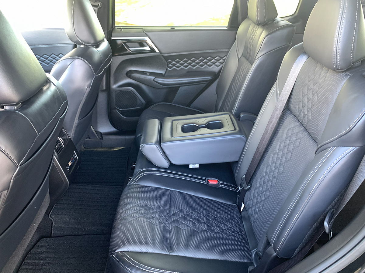 2024 Mitsubishi Outlander PHEV Exceed