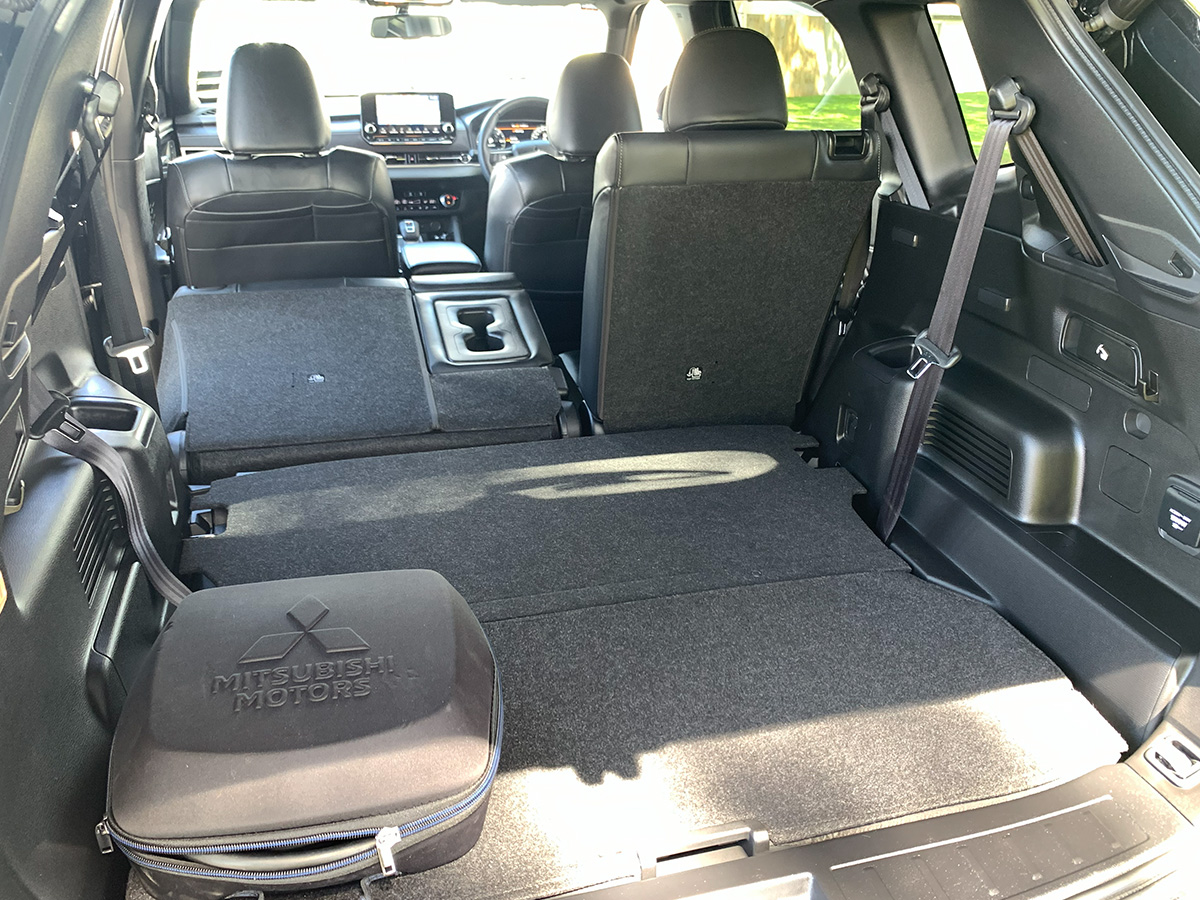 2024 Mitsubishi Outlander PHEV Exceed