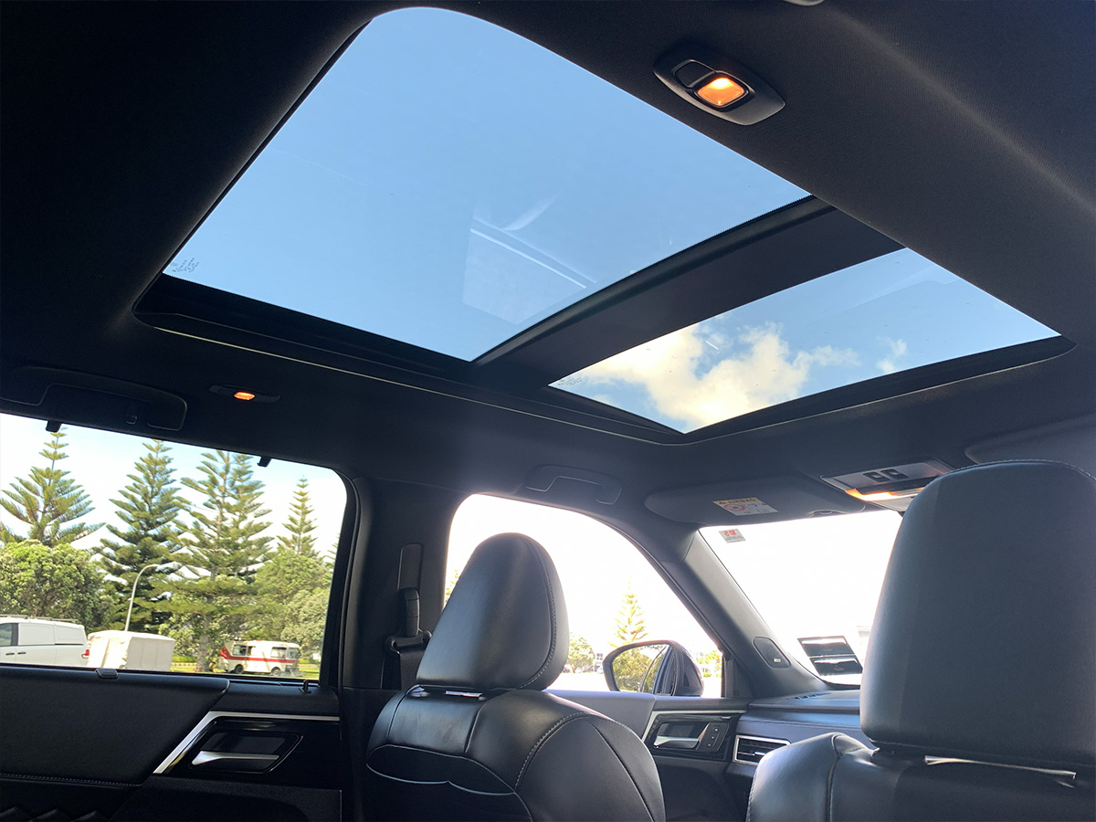 2024 Mitsubishi Outlander PHEV Exceed