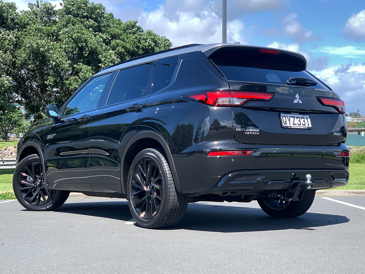 2024 Mitsubishi Outlander PHEV Exceed