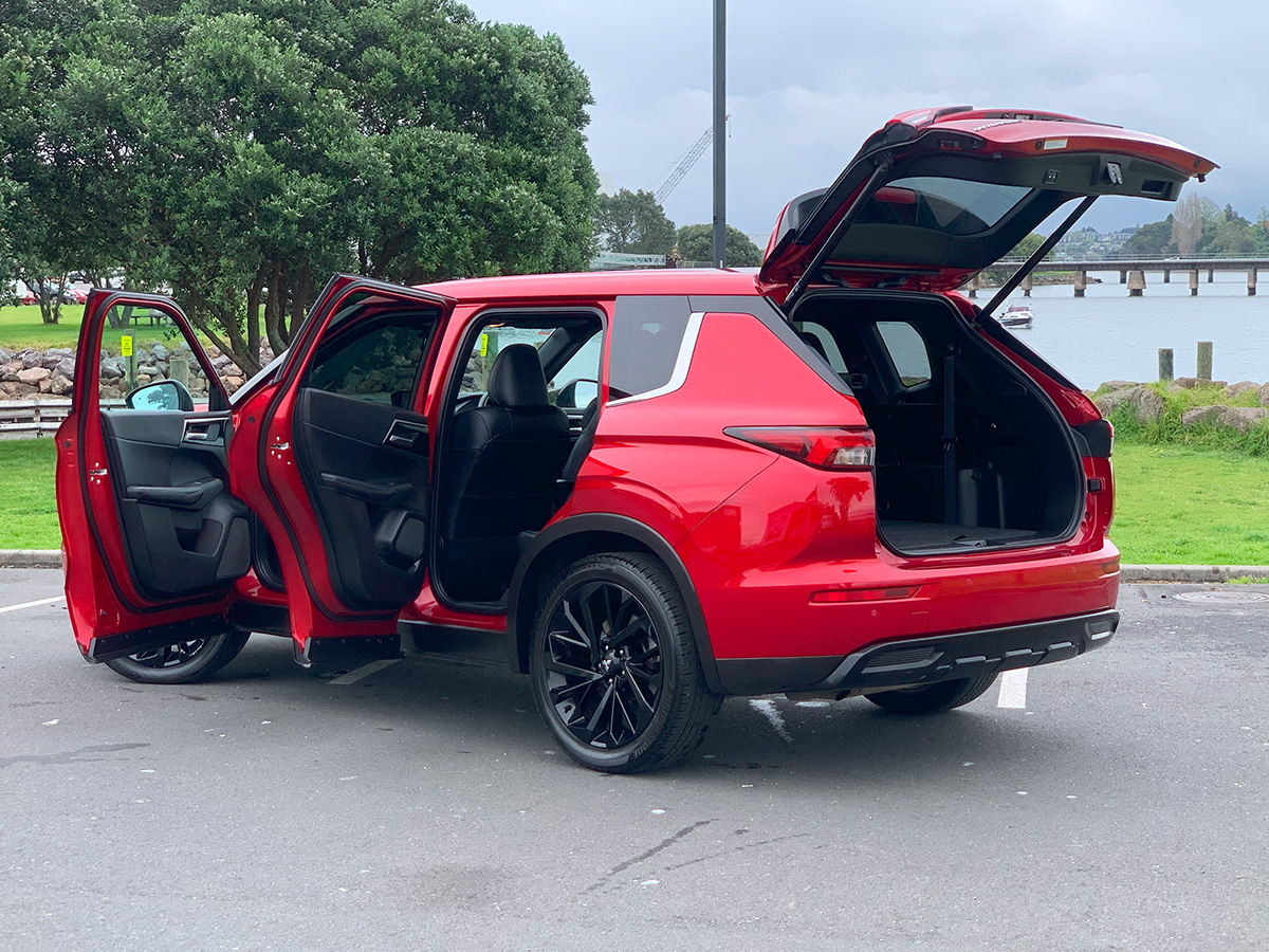 2024 Mitsubishi Outlander Sport 2WD 7 Seater 2.5L Petrol