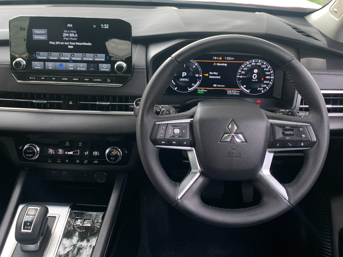 2024 Mitsubishi Outlander PHEV VRX 7 Seater