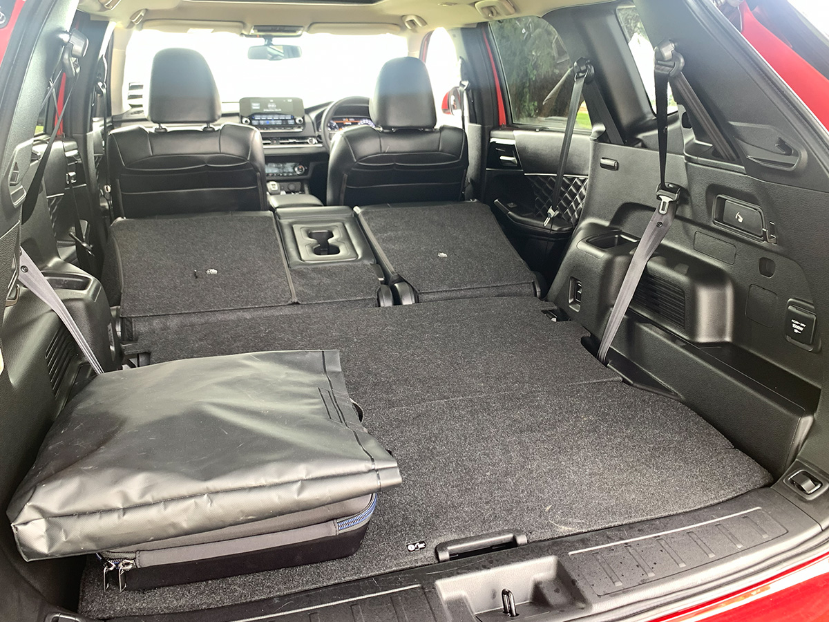 2024 Mitsubishi Outlander PHEV VRX 7 Seater