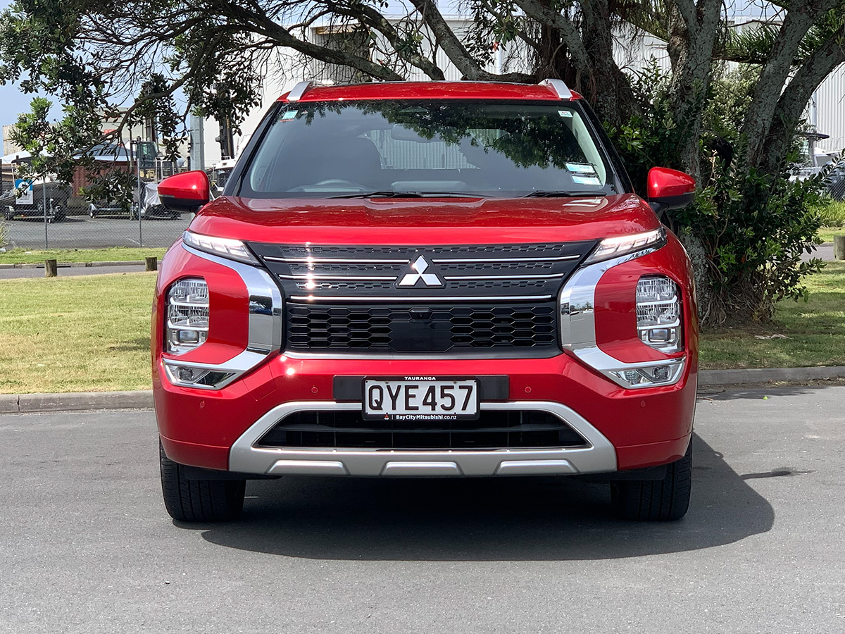 2024 Mitsubishi Outlander PHEV VRX 7 Seater