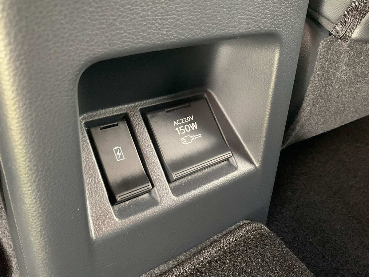 2025 Mitsubishi Pajero Sport VRX Black Edition