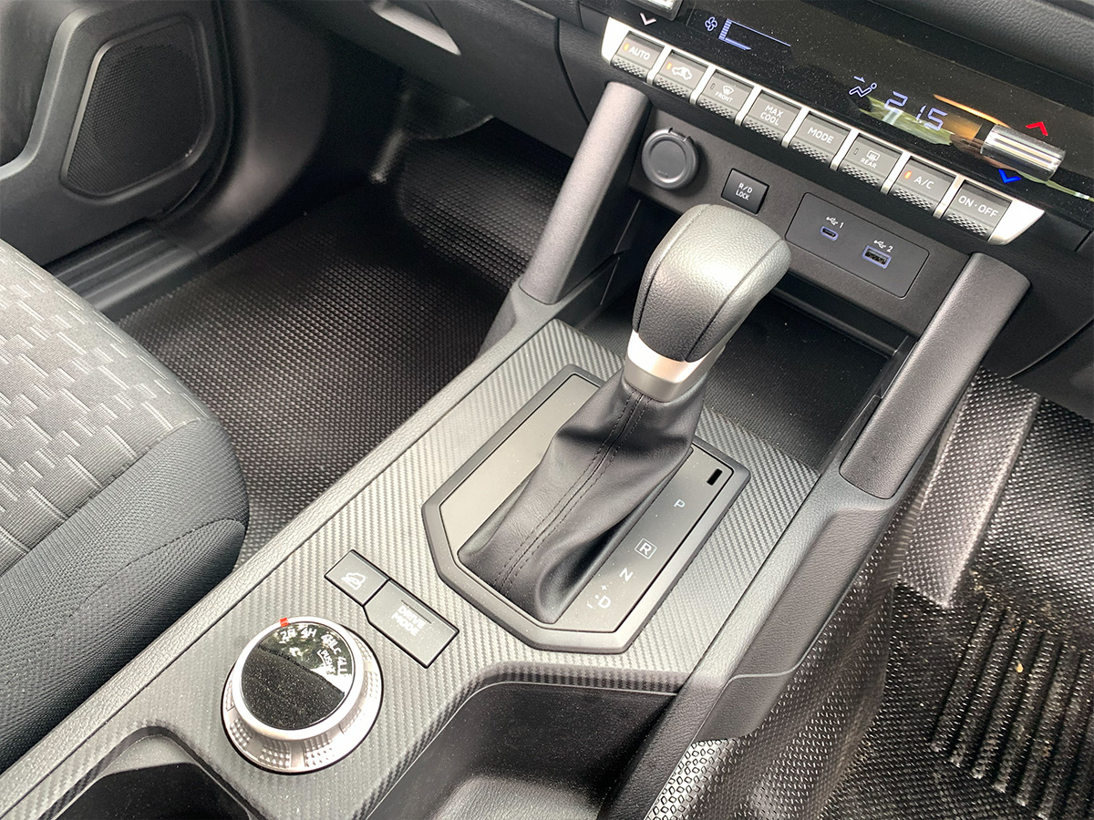 2026 Mitsubishi Triton GLX Club Cab 4WD