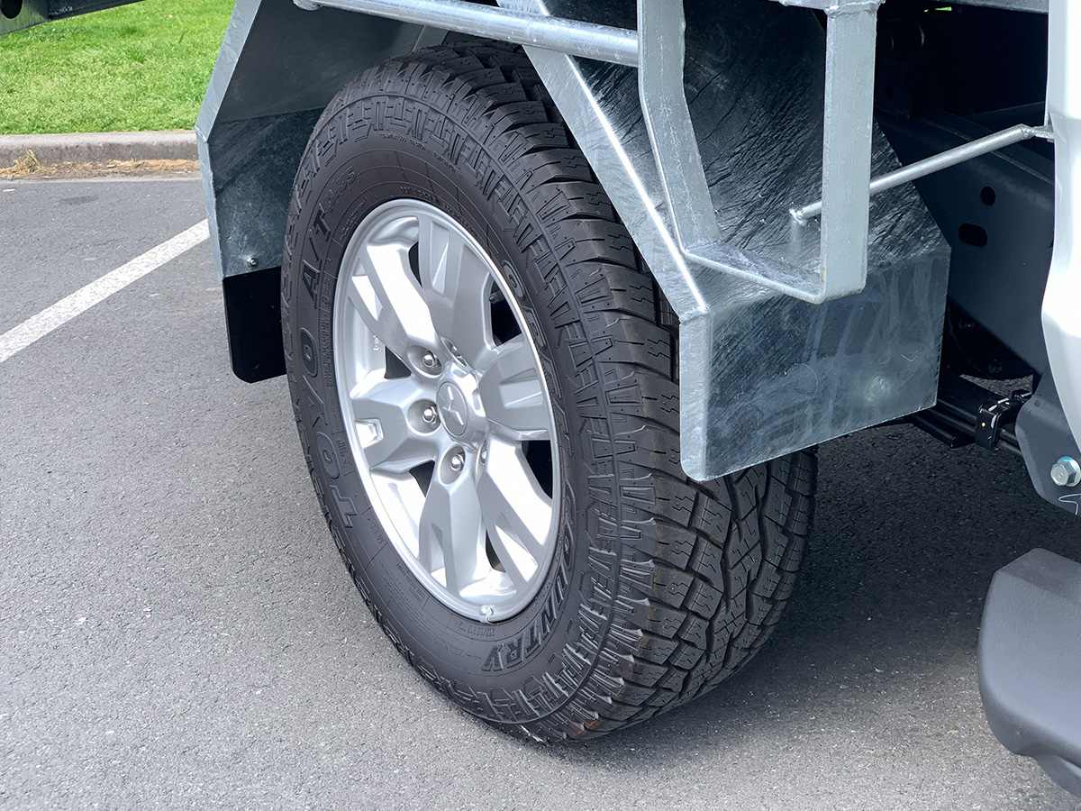 2026 Mitsubishi Triton GLX Club Cab 4WD