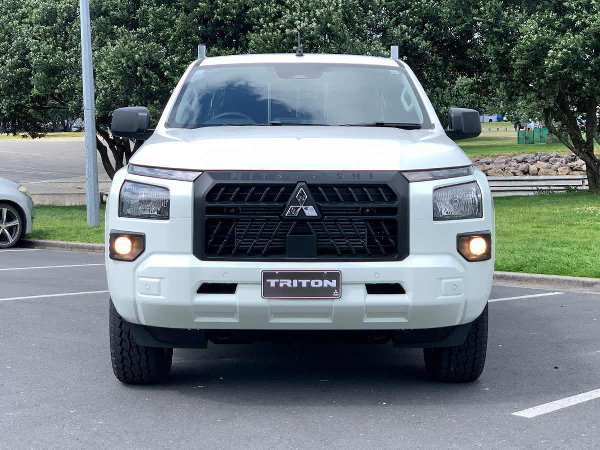 2026 Mitsubishi Triton GLX Club Cab 4WD